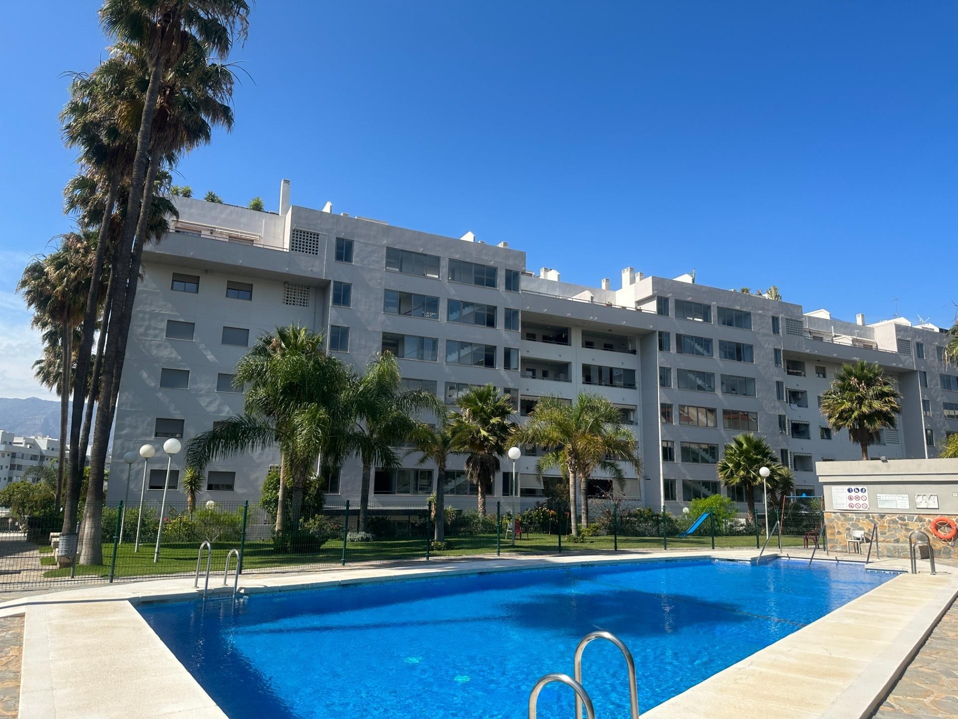 Piso de 3 Dormitorios y 2 Baños en venta en Fuengirola