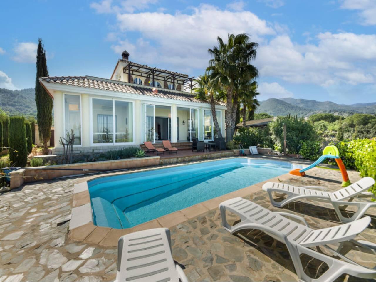 4 Bed - Townhouse for Sale in Malaga
