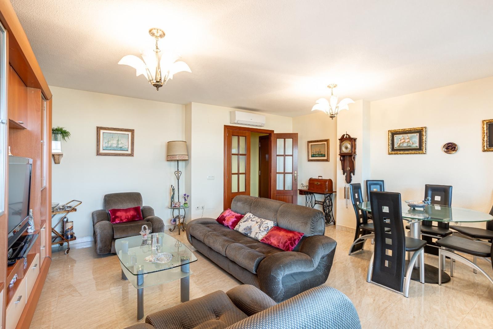 Piso de 3 Dormitorios y 2 Baños en venta en Fuengirola