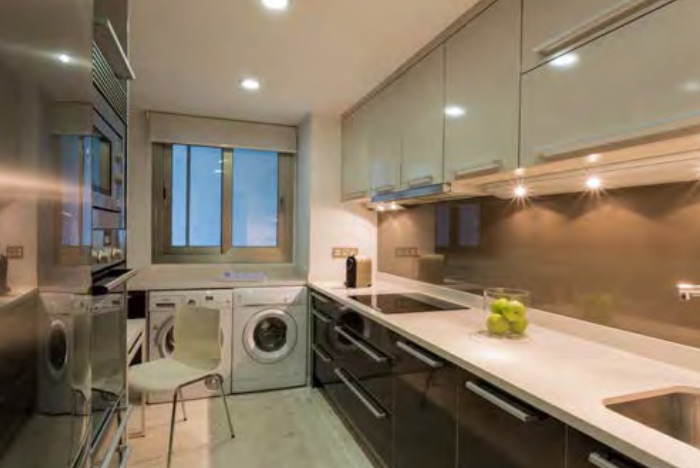 Piso de 3 Dormitorios en venta en Playa d'en Bossa, Eivissa