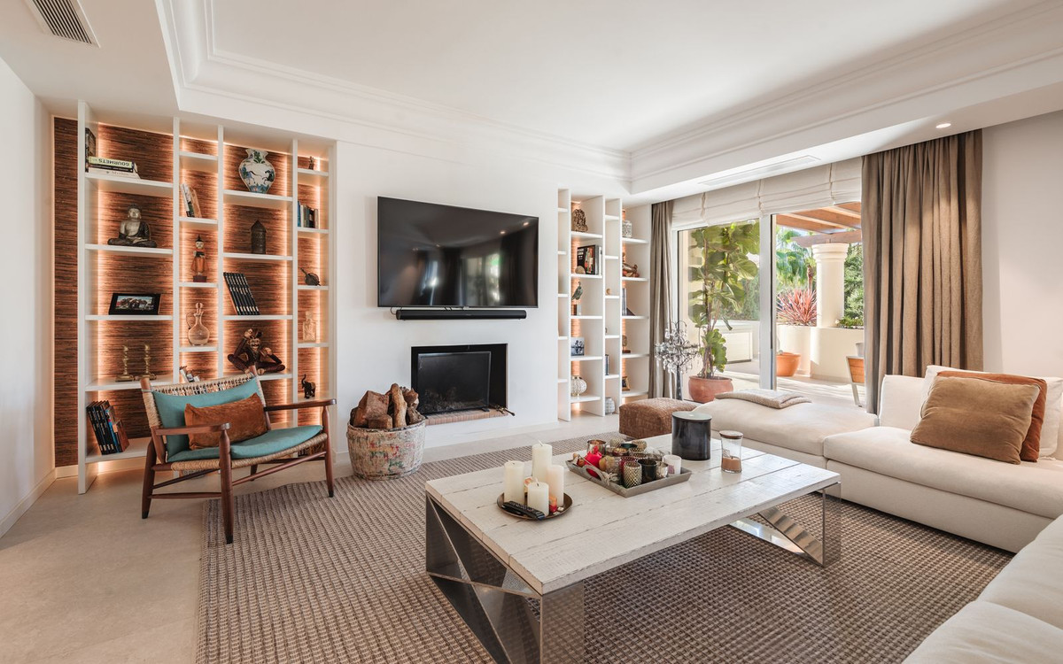 Ático de 3 Dormitorios en venta en Nueva Andalucía, Marbella