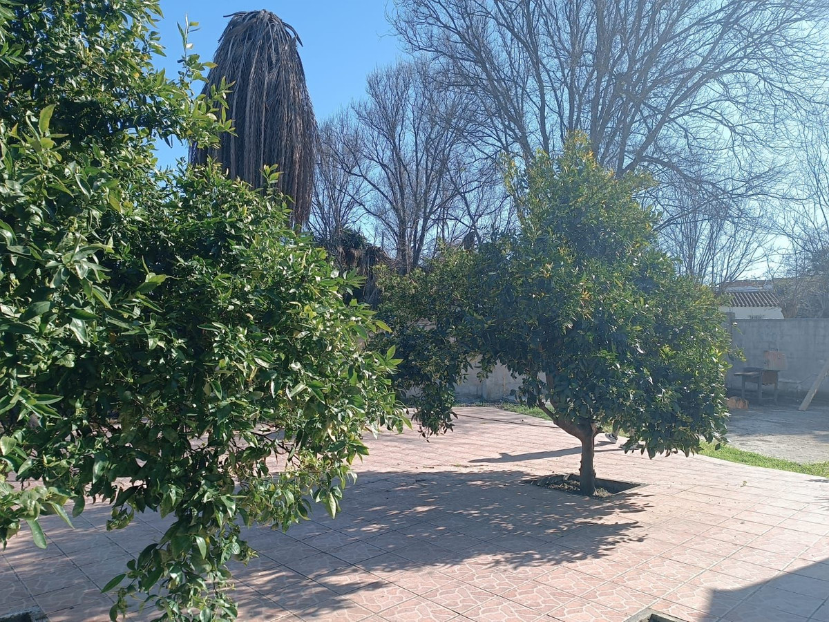 Casa de 2 Dormitorios y 2 Baños en venta en Estepona