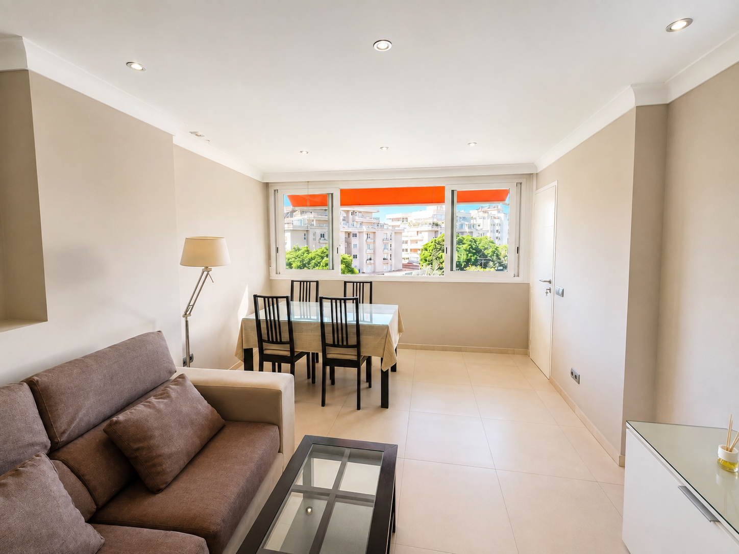 Piso de 2 Dormitorios y 2 Baños en venta en Marbella Centro