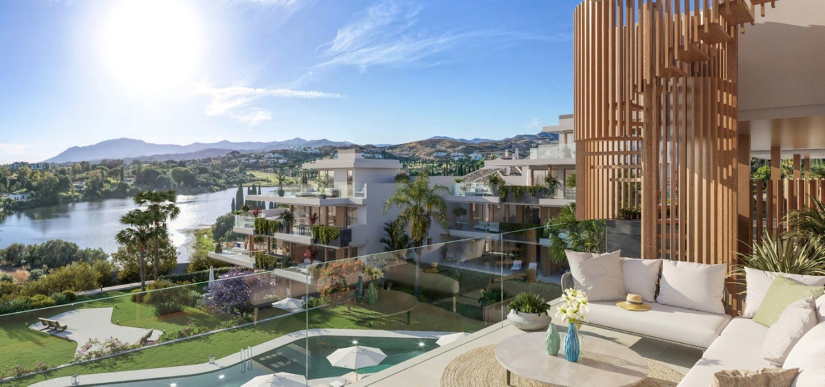 Piso de 3 Dormitorios y 3 Baños en venta en Nueva Milla de Oro, Estepona