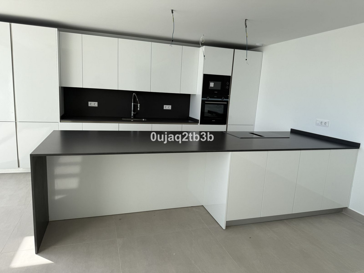 Ático de 2 Dormitorios en venta en Estepona