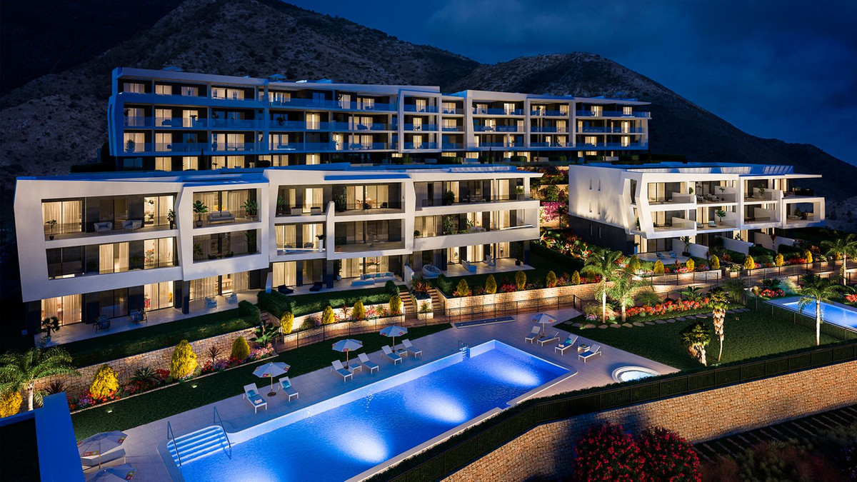 Ático de 2 Dormitorios y 2 Baños en venta en Fuengirola
