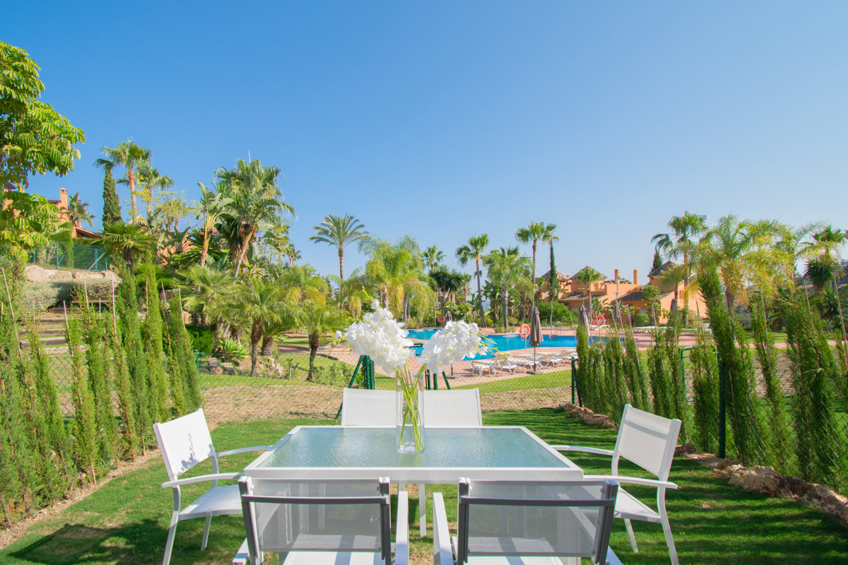 El Paraiso, Estepona