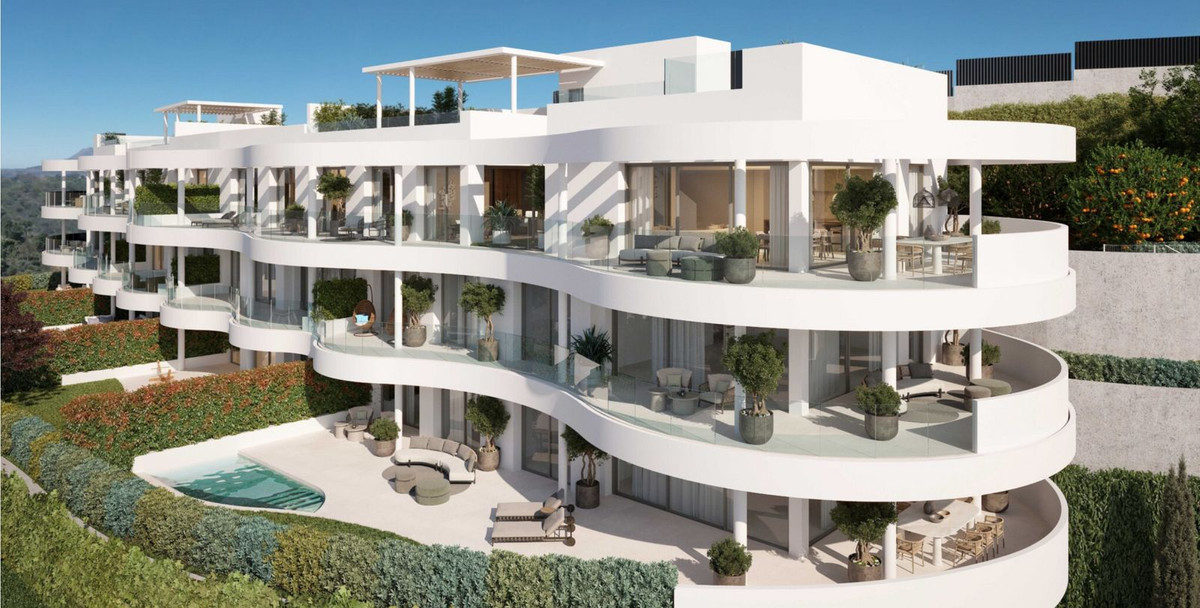 Ático de 4 Dormitorios y 4 Baños en venta en Benahavís