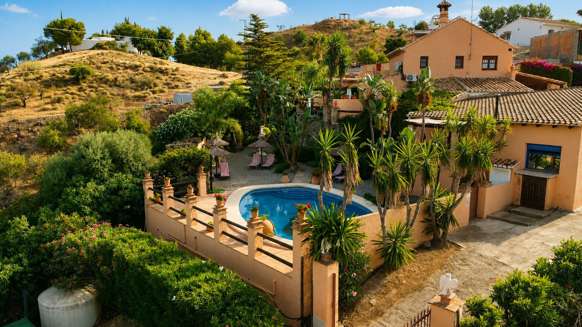 Finca de 8 Dormitorios y 8 Baños en venta en Gibralgalía