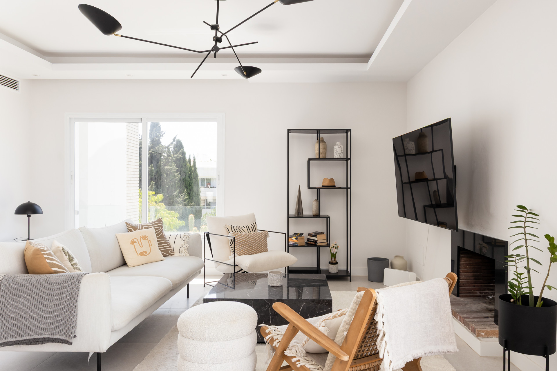 Piso de 3 Dormitorios y 2 Baños en venta en Nueva Andalucía