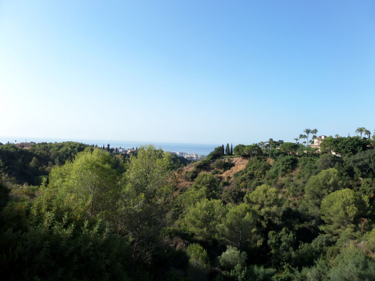 Piso de 2 Dormitorios en venta en Milla de Oro, Marbella