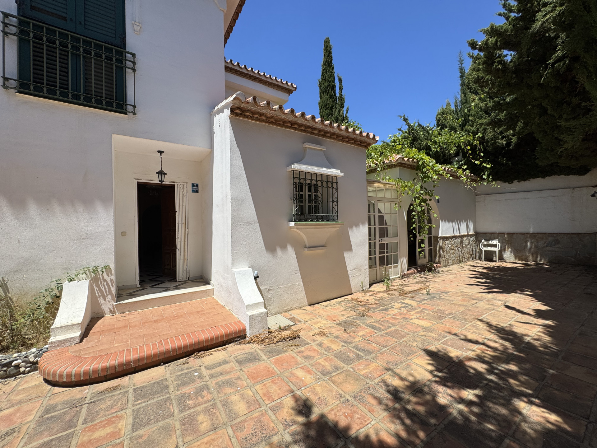 Casa de 5 Dormitorios en venta en Torrenueva, Mijas