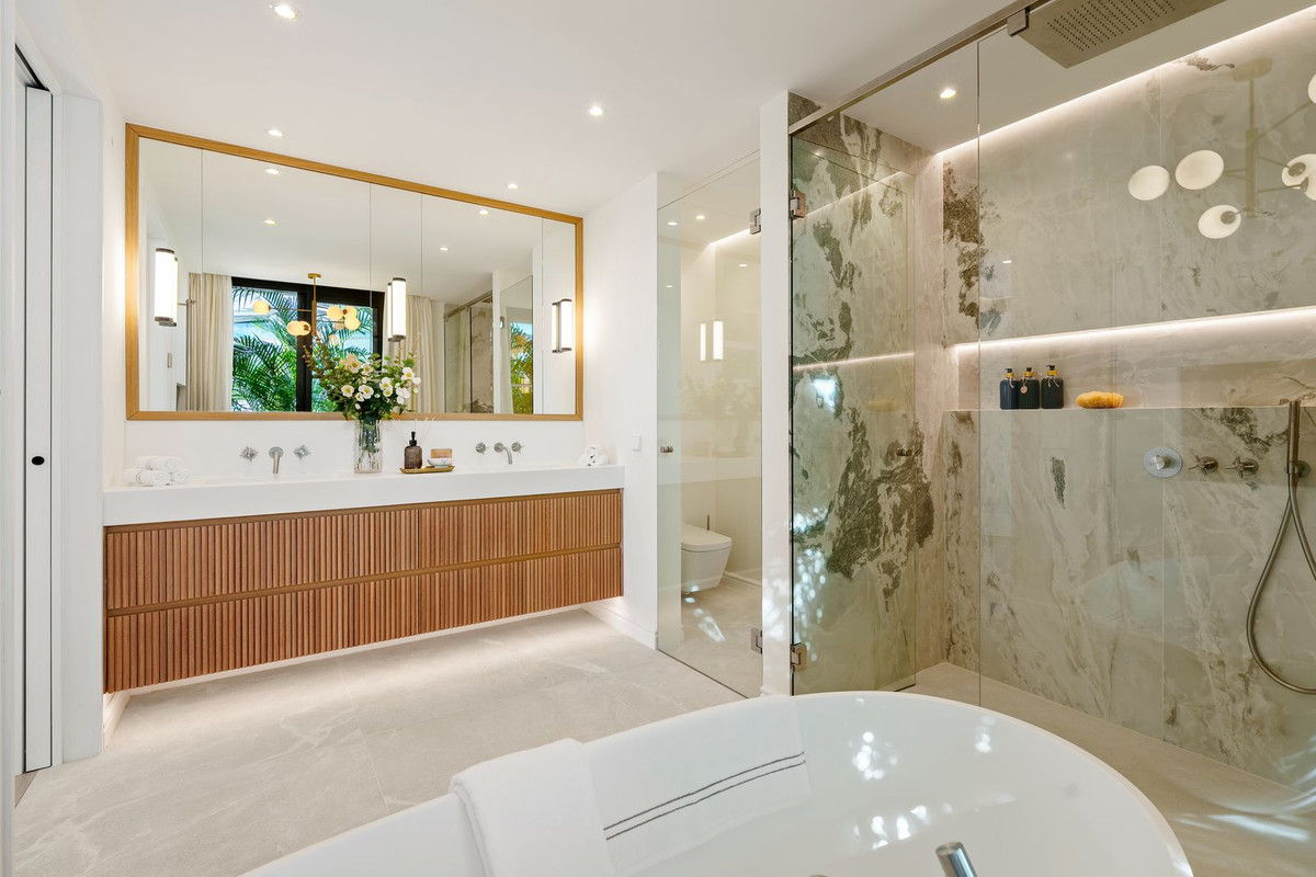 Casa de 5 Dormitorios y 5 Baños en venta en Benahavís