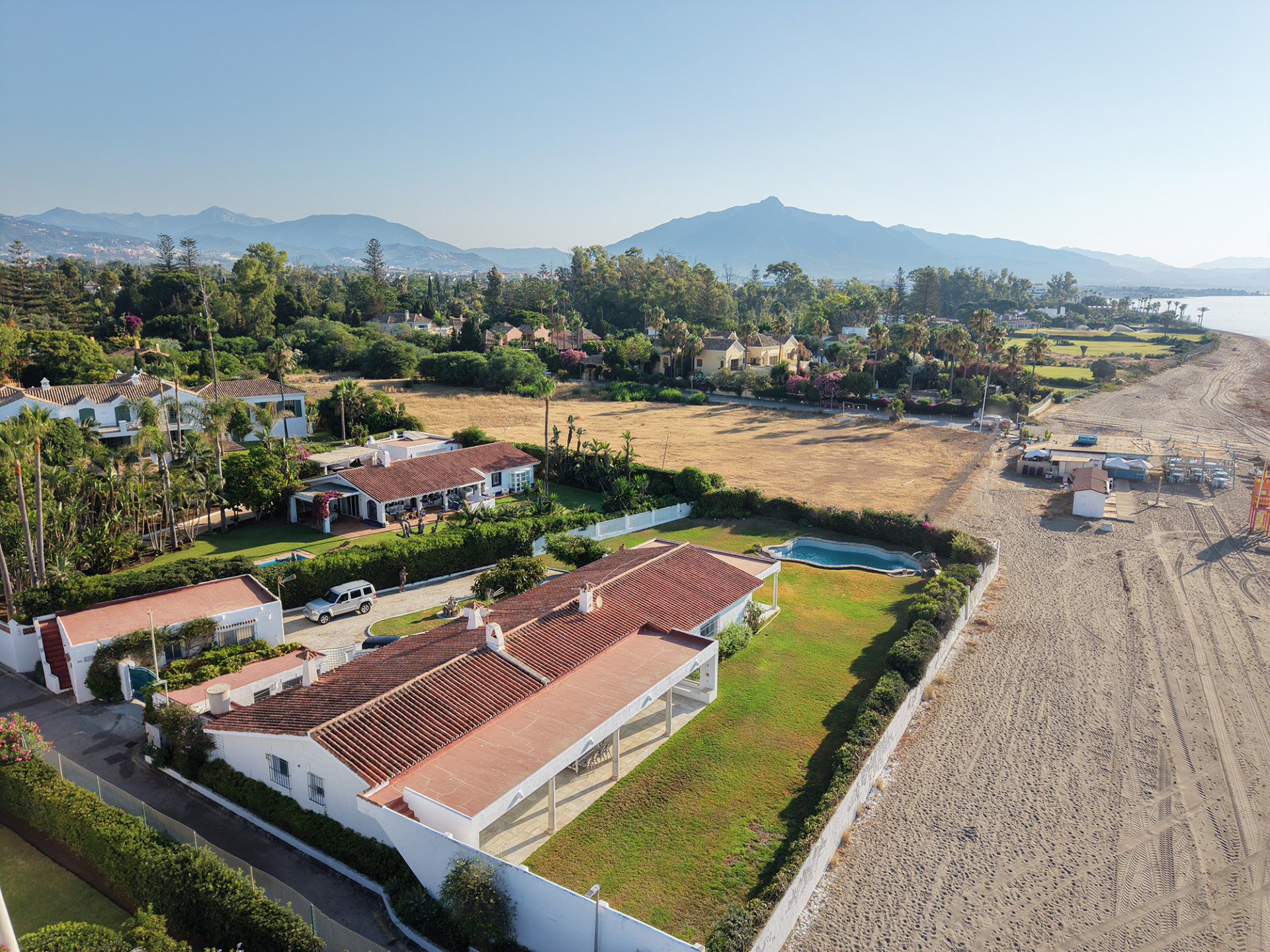 Casa de 4 Dormitorios y 4 Baños en venta en Guadalmina Baja, San Pedro de Alcántara