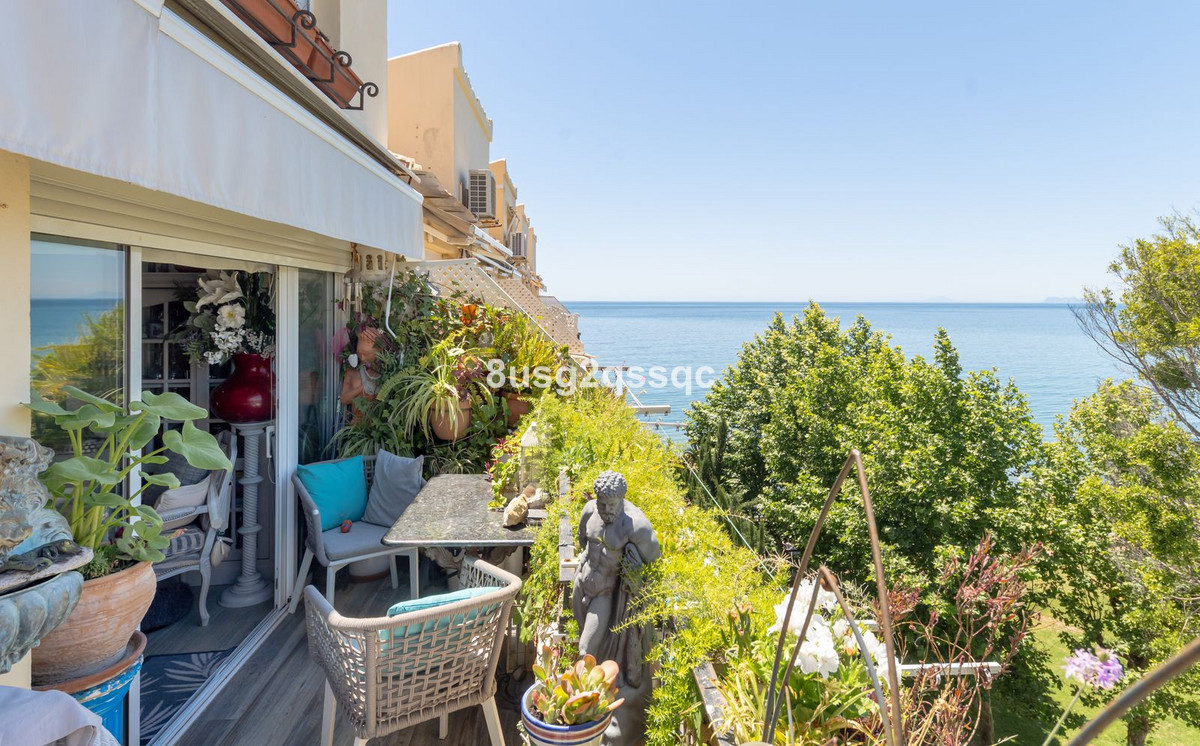 3 Bed, 2 Bath - Penthouse for Sale in Estepona
