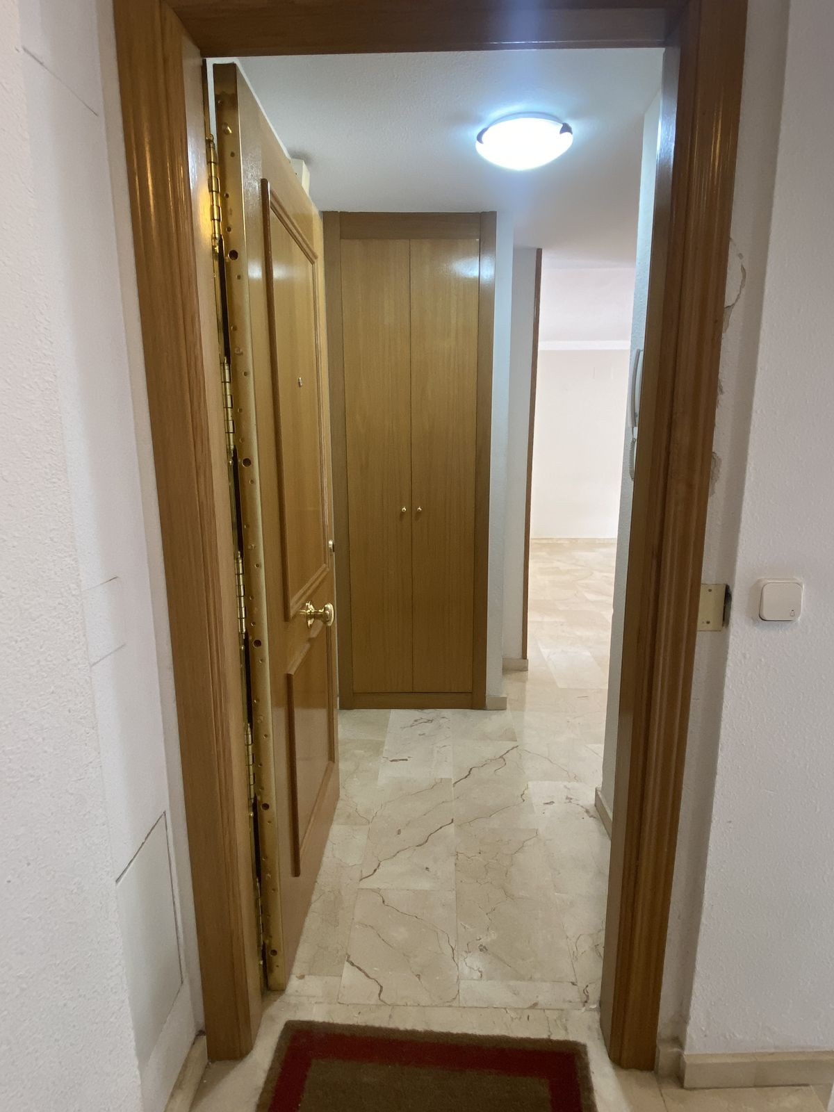 Piso de 3 Dormitorios y 2 Baños en venta en Benahavís