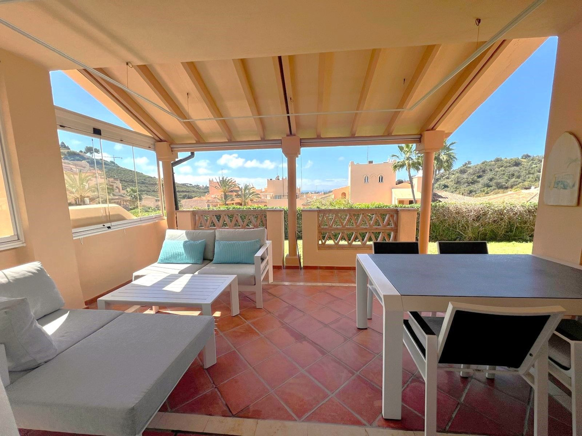 Piso de 2 Dormitorios y 2 Baños en alquiler vacacional en Elviria, Marbella