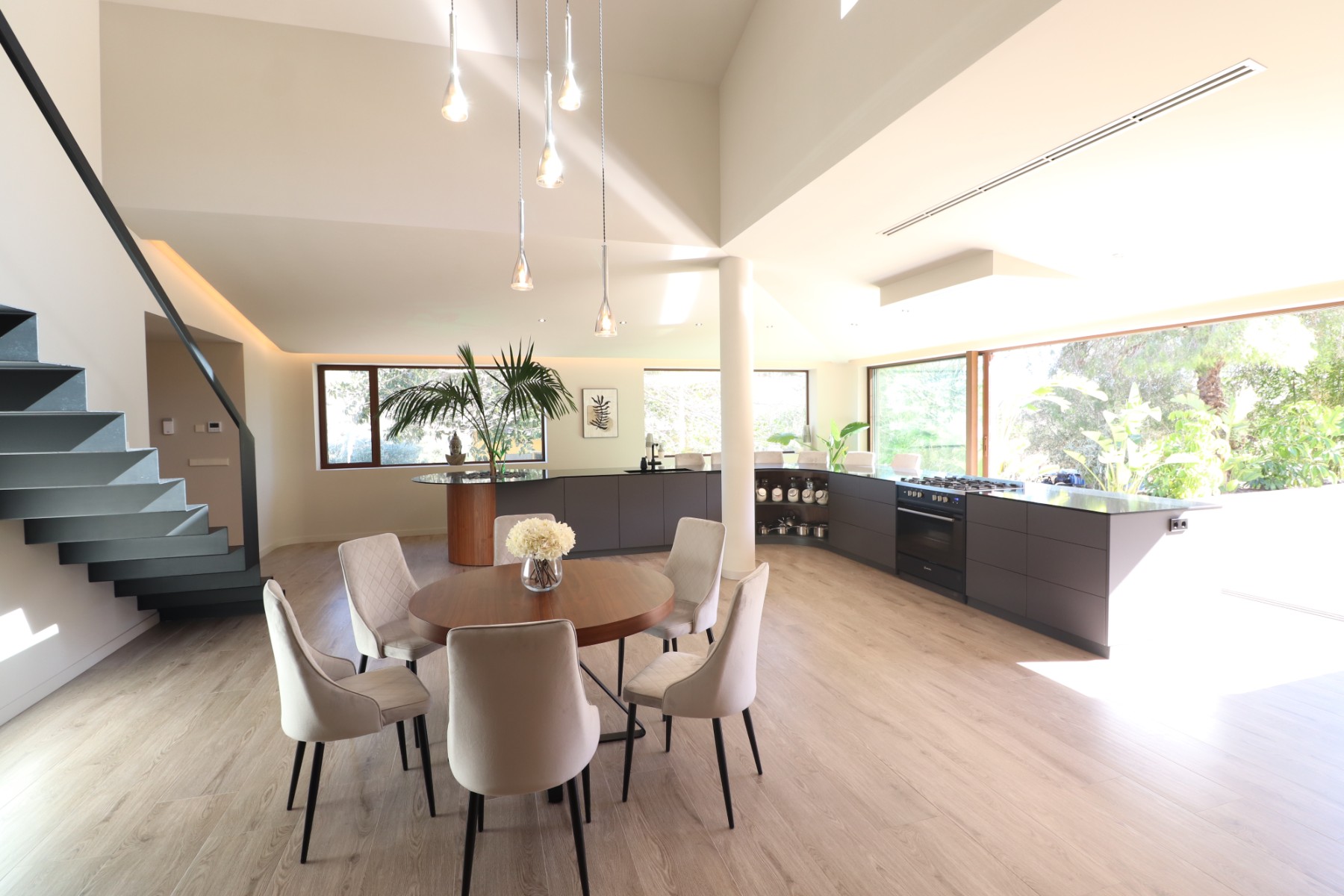 Finca de 5 Dormitorios y 4 Baños en venta en Aspe