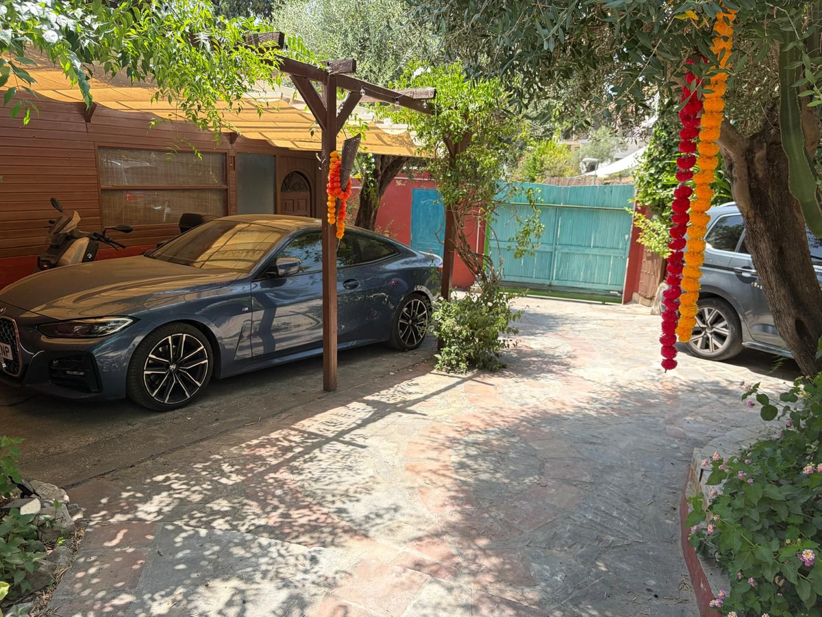4 υπνοδωμάτια, 2 μπάνια - Βίλα προς πώληση σε El Rosario, Marbella