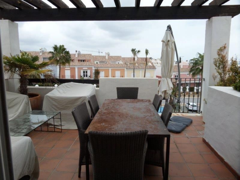 4 υπνοδωμάτια - Διαμέρισμα προς πώληση σε Rio Real, Marbella