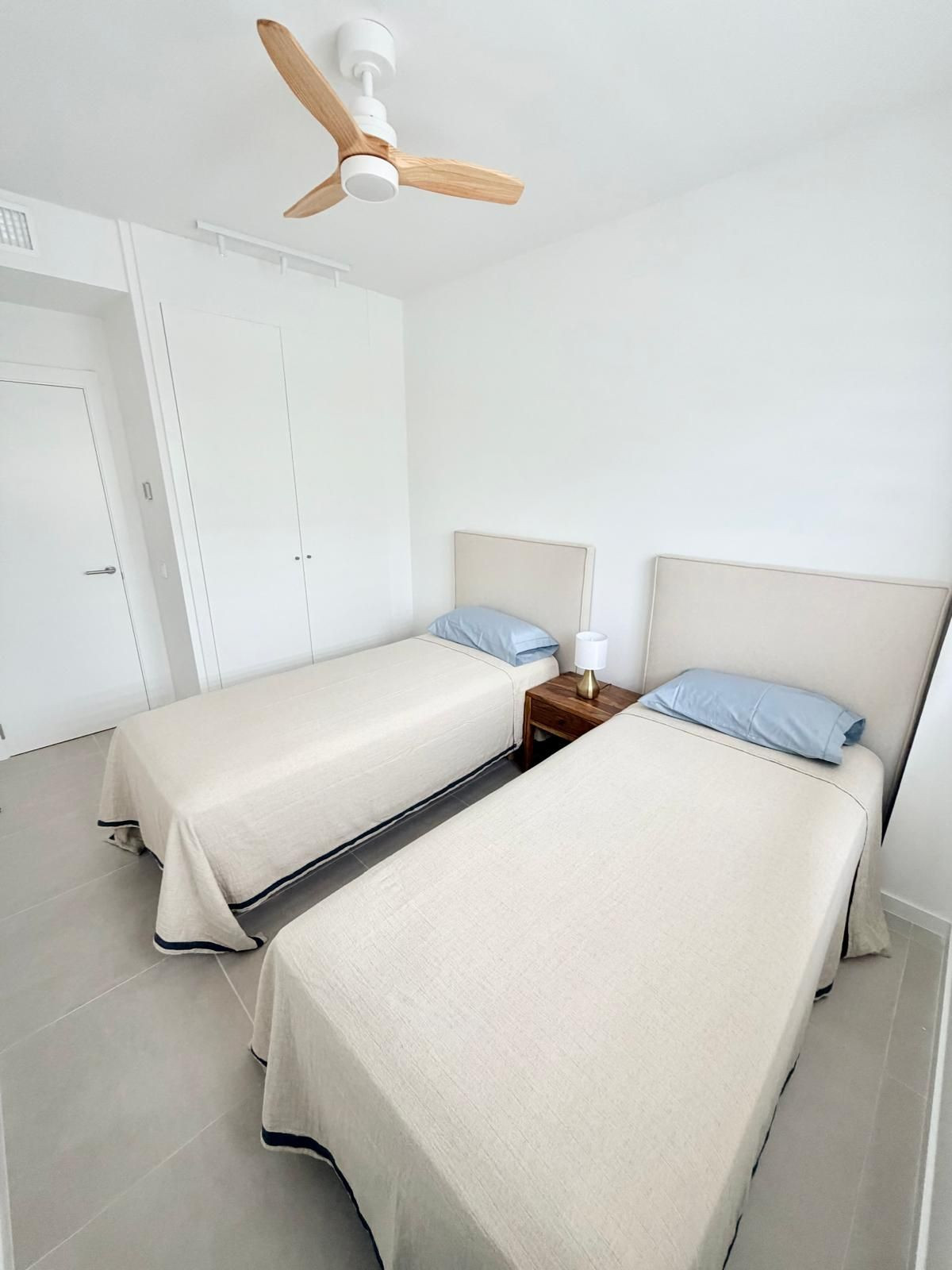 Piso de 3 Dormitorios y 2 Baños en alquiler vacacional en Estepona