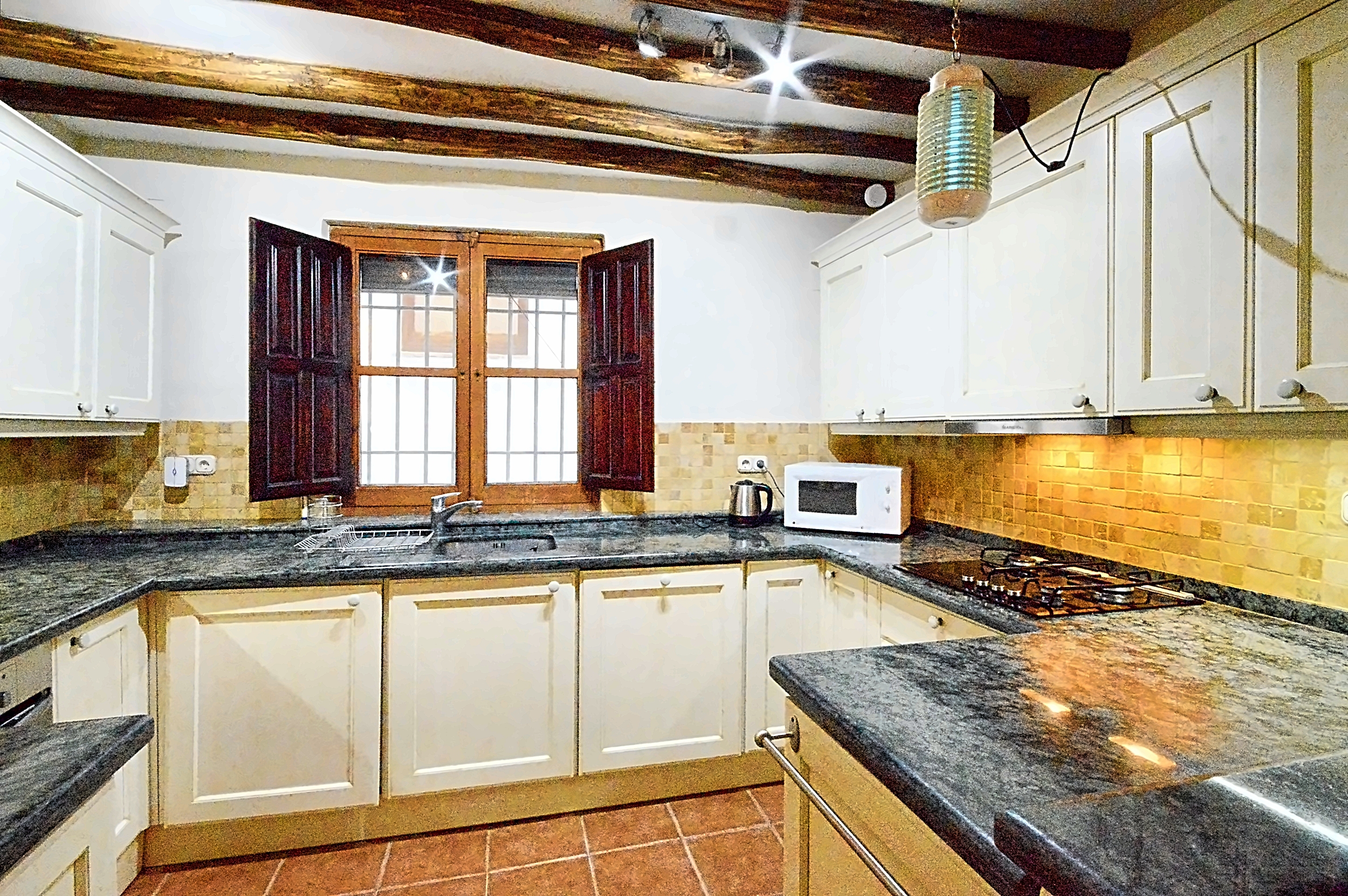 Casa Adosada de 3 Dormitorios y 3 Baños en venta en Albuñuelas