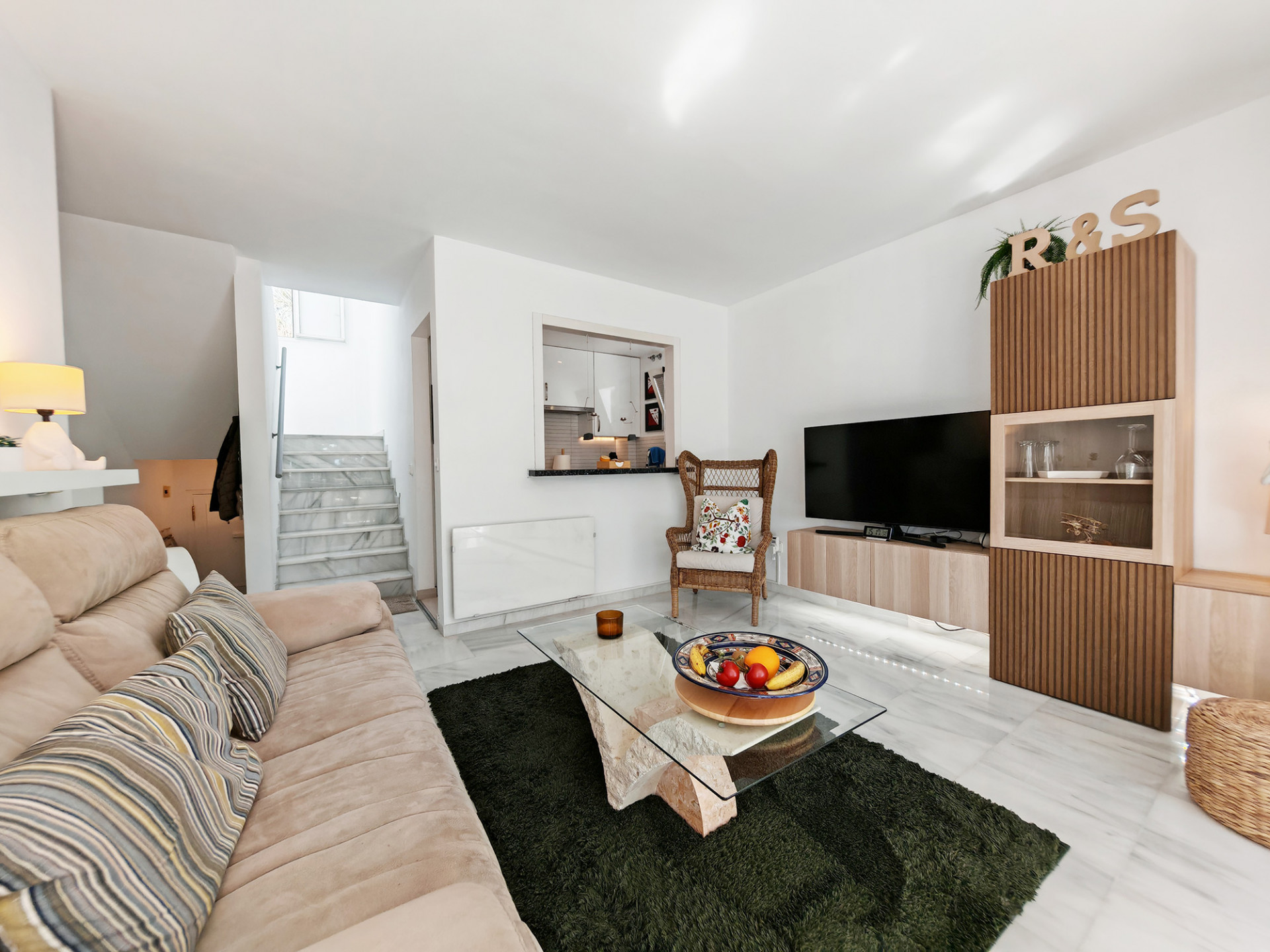 Ático de 3 Dormitorios y 2 Baños en venta en Costabella, Marbella