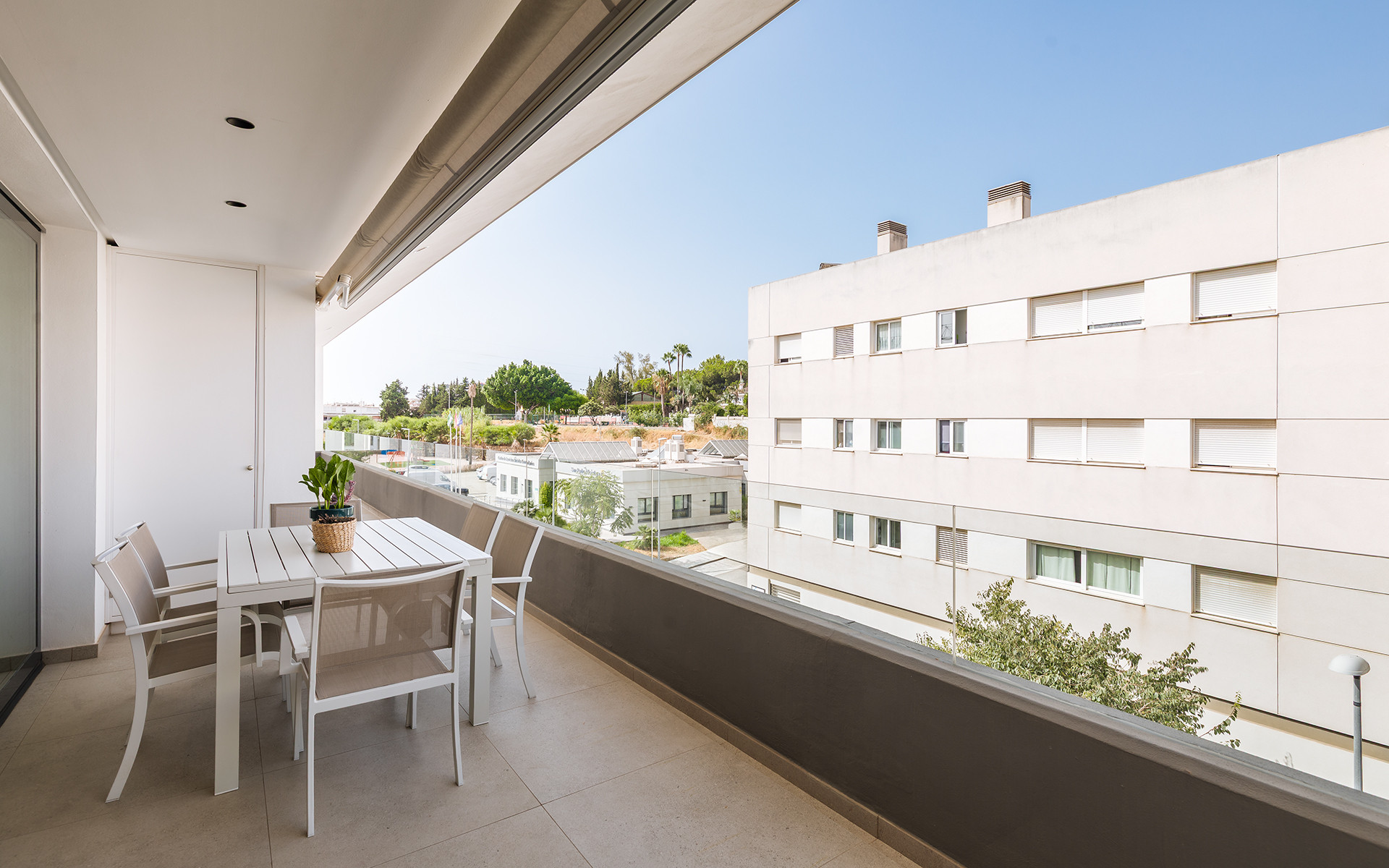 Ático de 4 Dormitorios y 3 Baños en venta en San Pedro de Alcántara