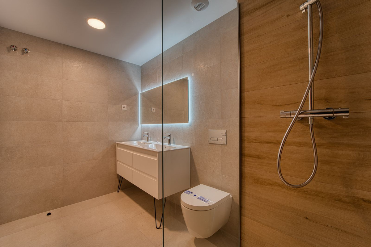 Piso de 3 Dormitorios en venta en Torremolinos