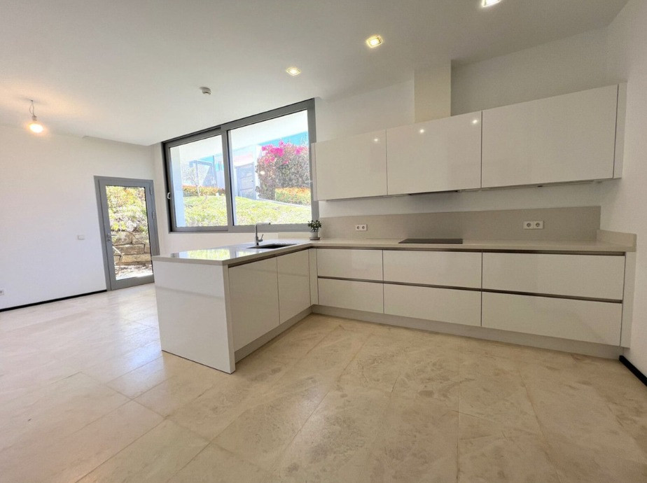 Casa de 5 Dormitorios en venta en Marbella