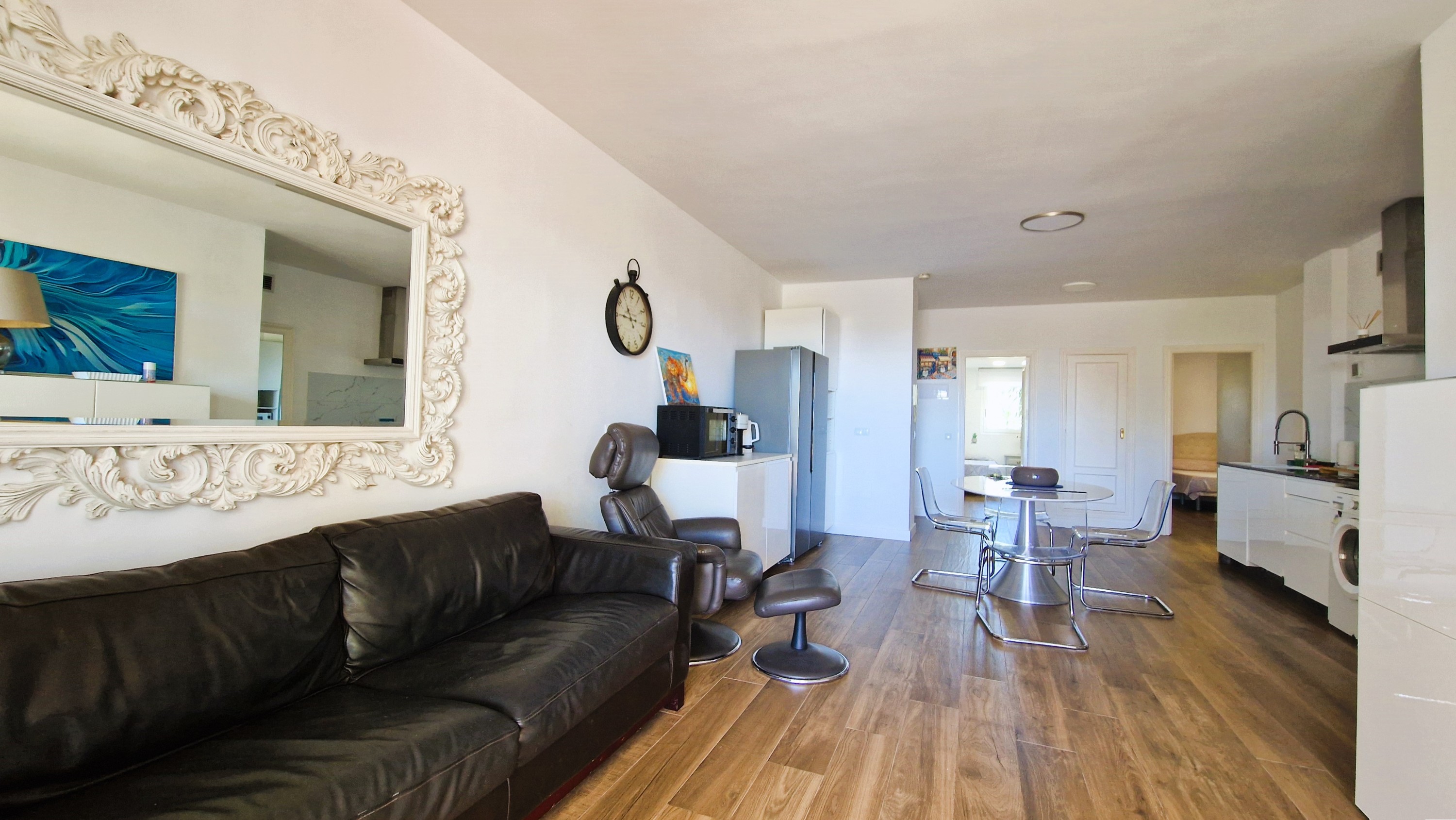 Piso de 3 Dormitorios en venta en Nueva Milla de Oro, Estepona