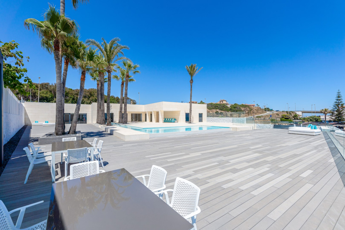 Casa de 4 Dormitorios y 7 Baños en venta en Mijas