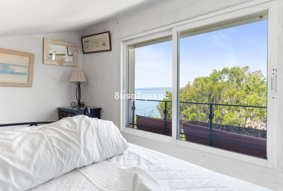 3 Bed, 2 Bath - Penthouse for Sale in Estepona