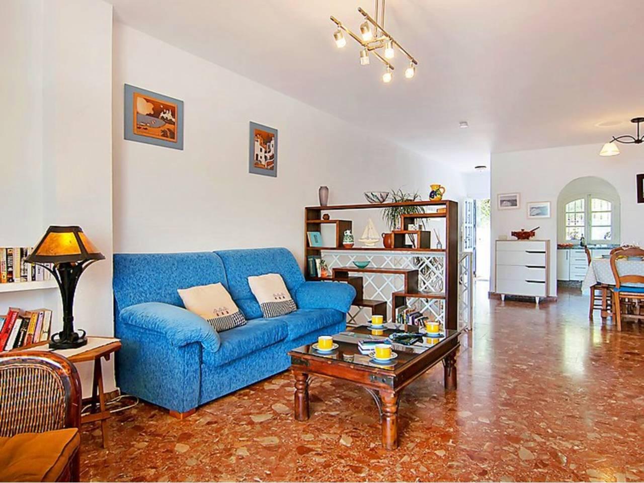 Casa Adosada de 2 Dormitorios en venta en Nerja