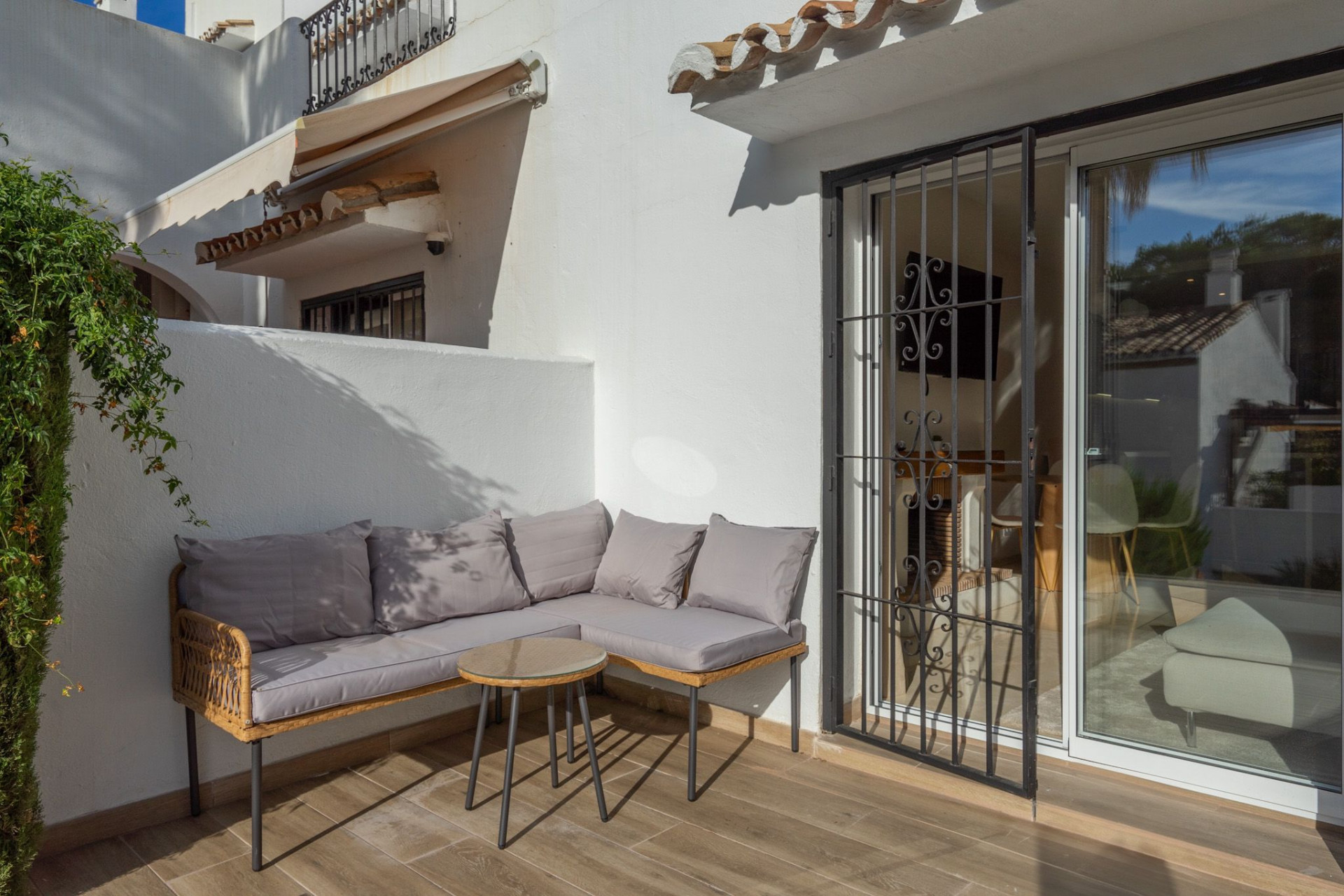Piso de 2 Dormitorios en venta en Milla de Oro, Marbella