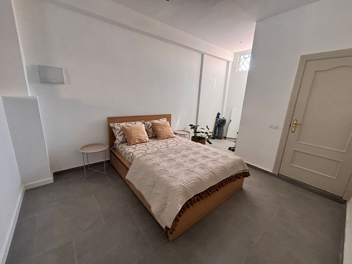 1 спалня, 1 баня - Апартамент за продажба в La Carihuela, Torremolinos