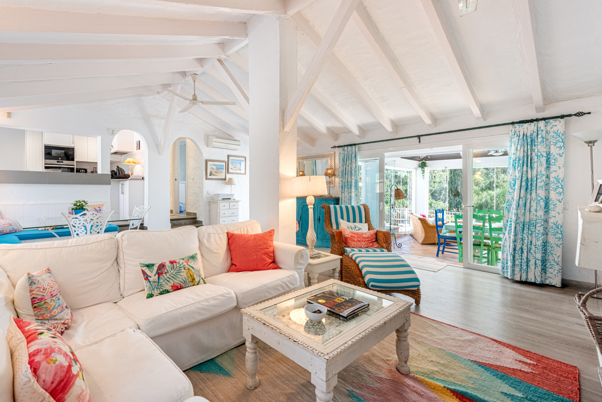 Casa de 4 Dormitorios y 4 Baños en venta en Los Almendros, Benahavís