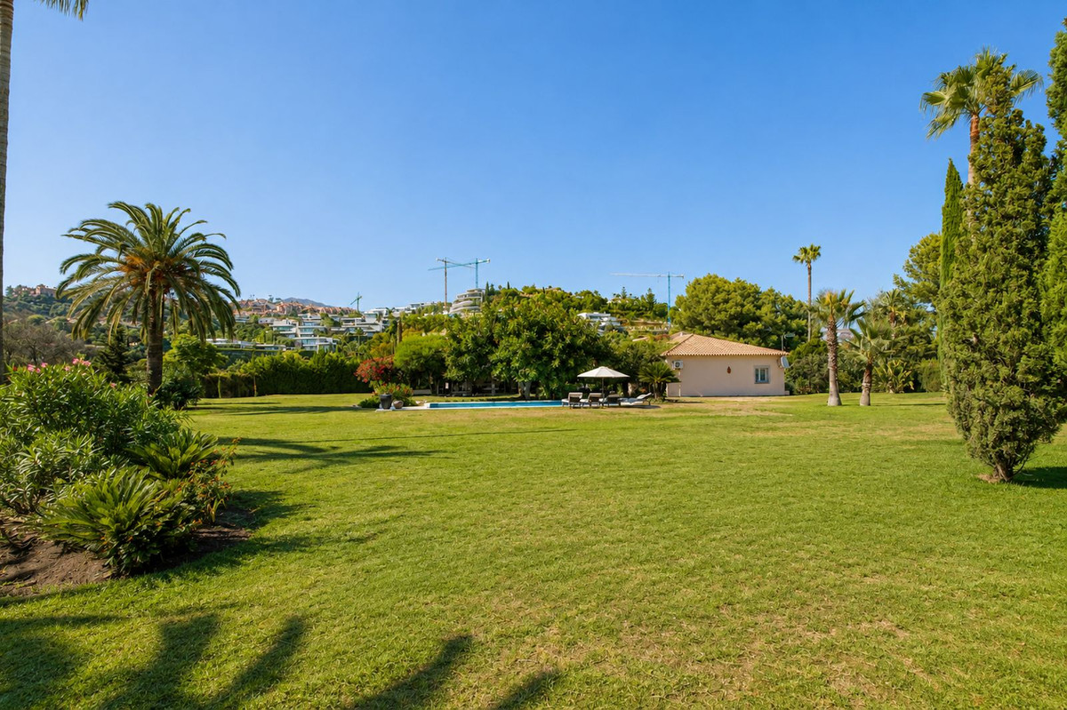 Casa de 4 Dormitorios en venta en La Quinta, Benahavís