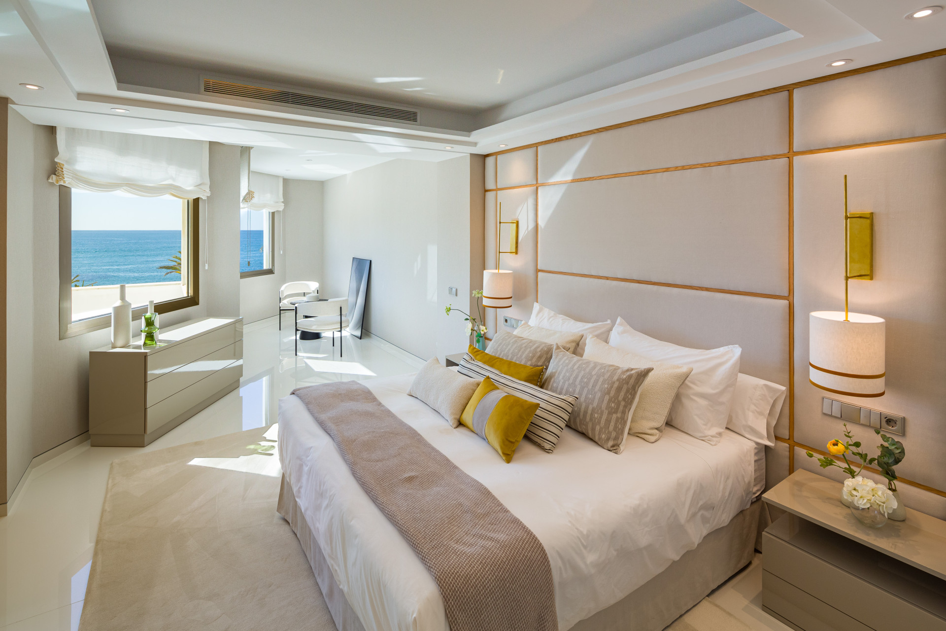 Piso de 4 Dormitorios y 4 Baños en venta en Puerto Banús, Marbella