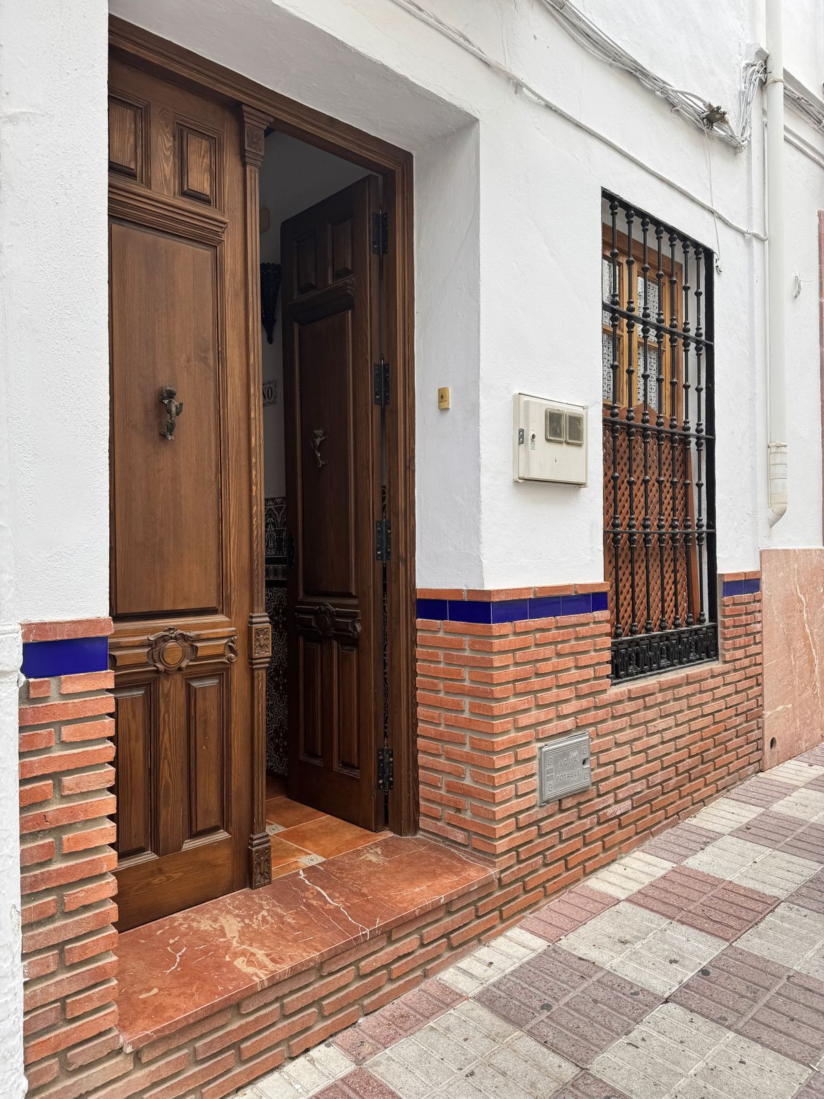 Casa Adosada de 4 Dormitorios y 3 Baños en venta en Álora