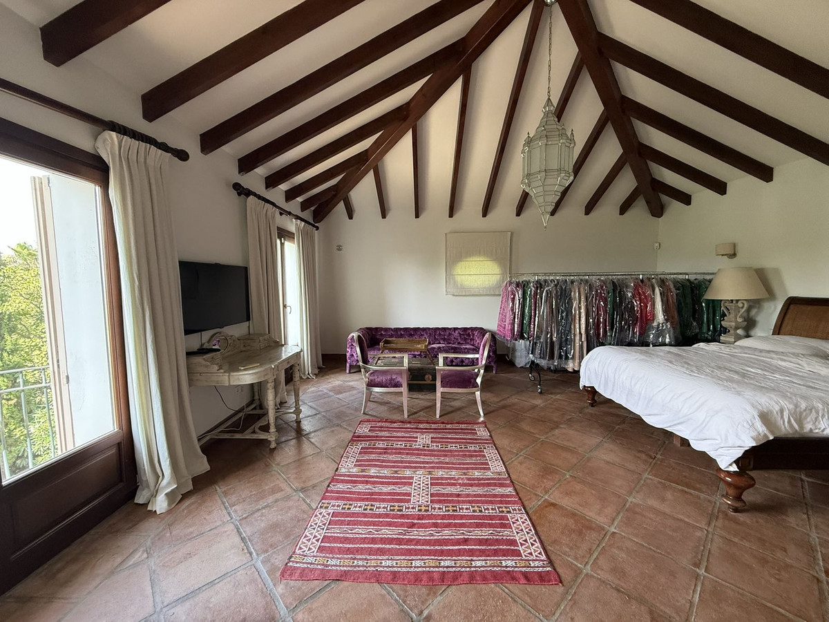 Casa de 5 Dormitorios y 6 Baños en venta en Sotogrande Alto