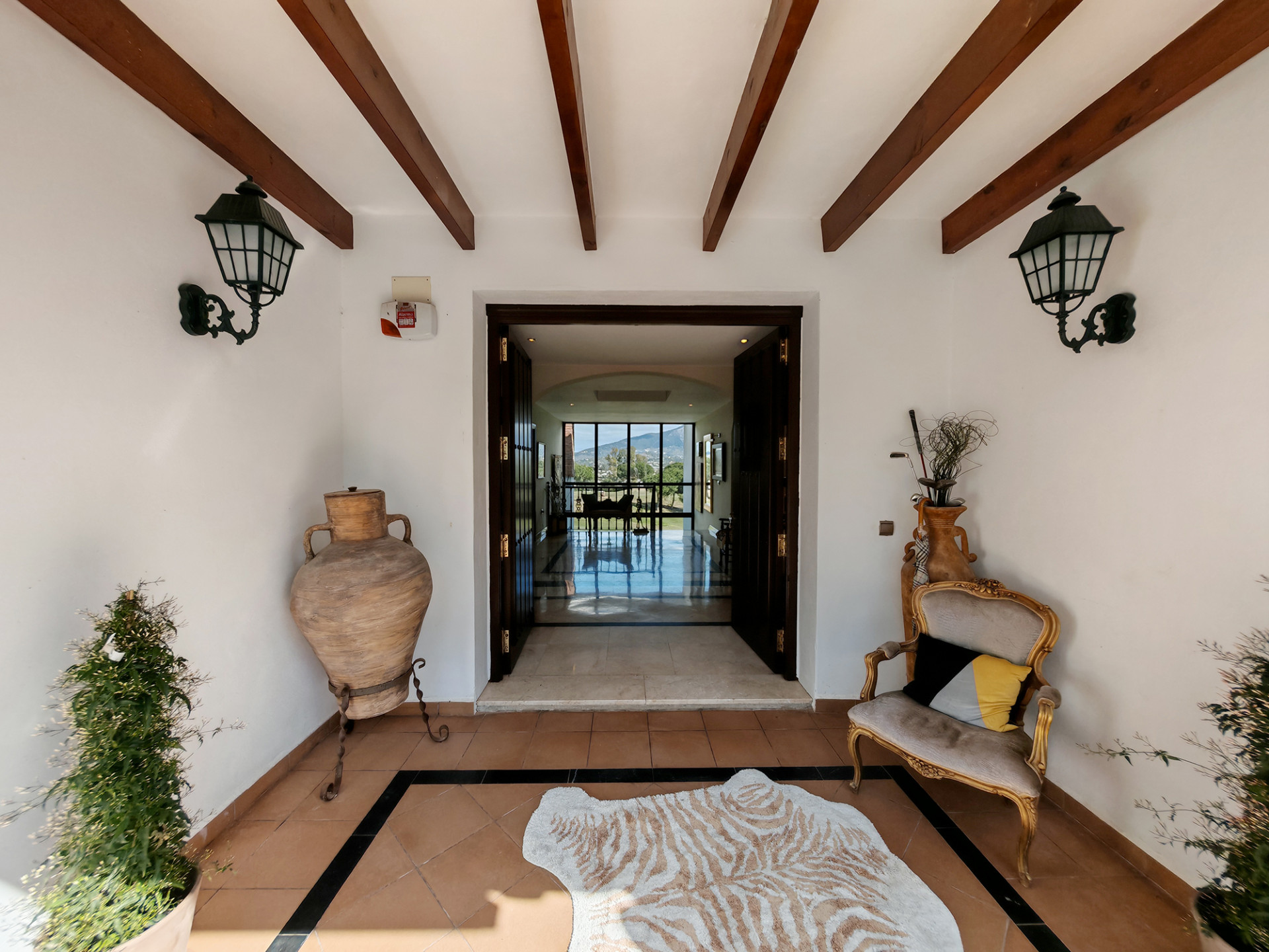 Casa de 4 Dormitorios en venta en Mijas