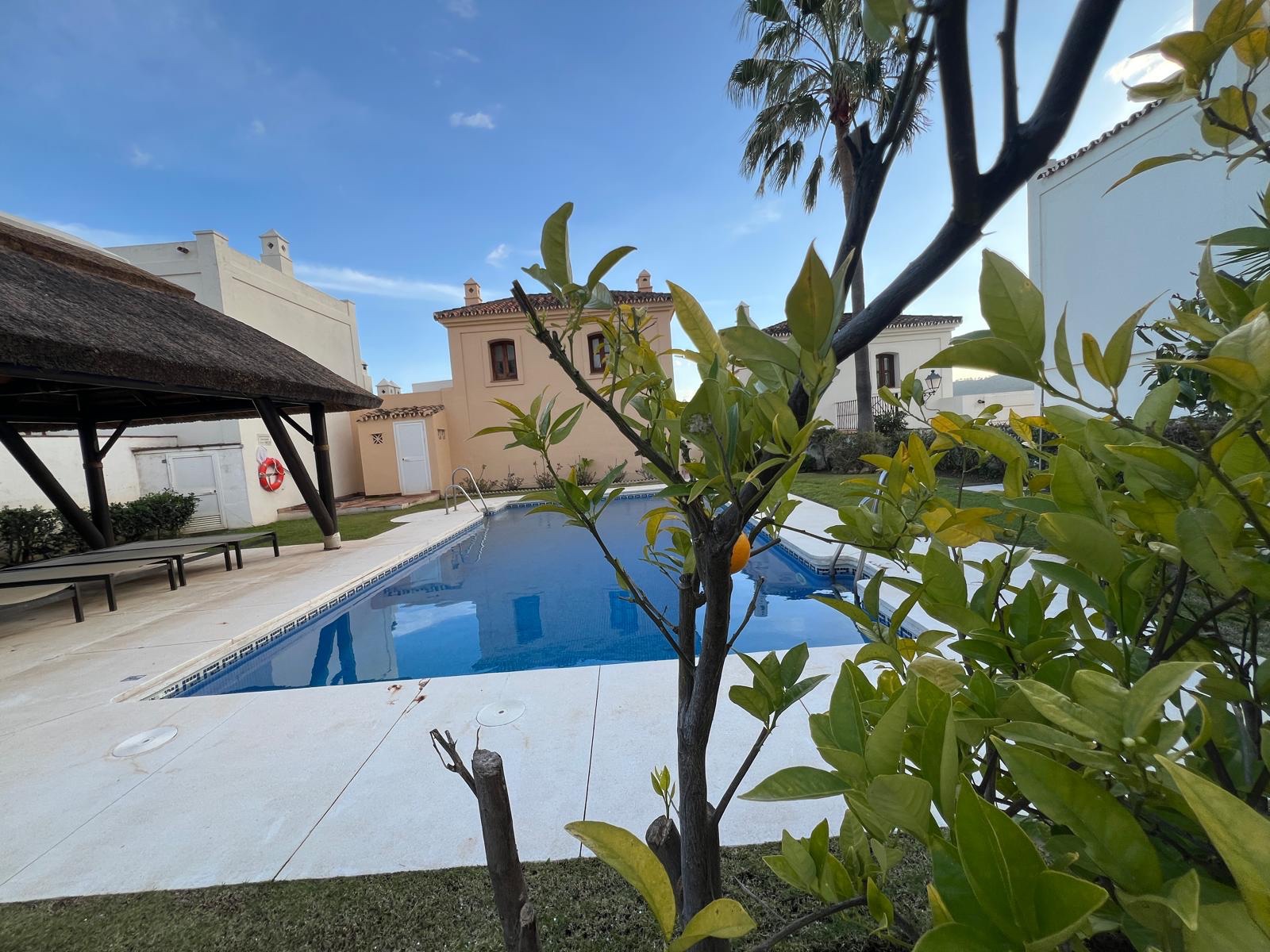Casa de 3 Dormitorios en alquiler en Marbella