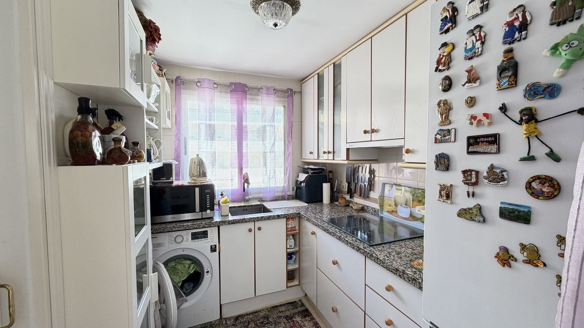 Piso de 1 Dormitorio y 1 Baño en venta en Calahonda