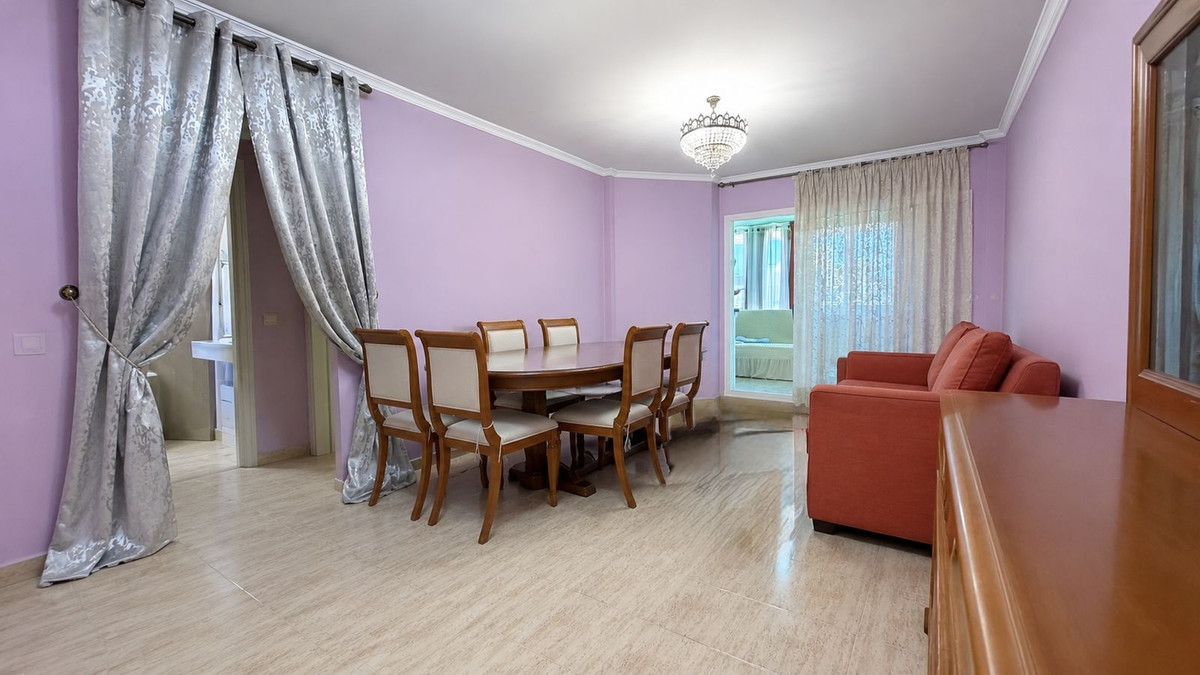 Piso de 1 Dormitorio y 1 Baño en venta en Calahonda