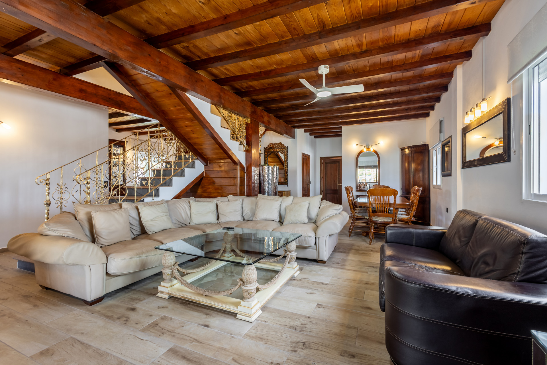 Finca de 6 Dormitorios y 5 Baños en venta en Alhaurin el Grande