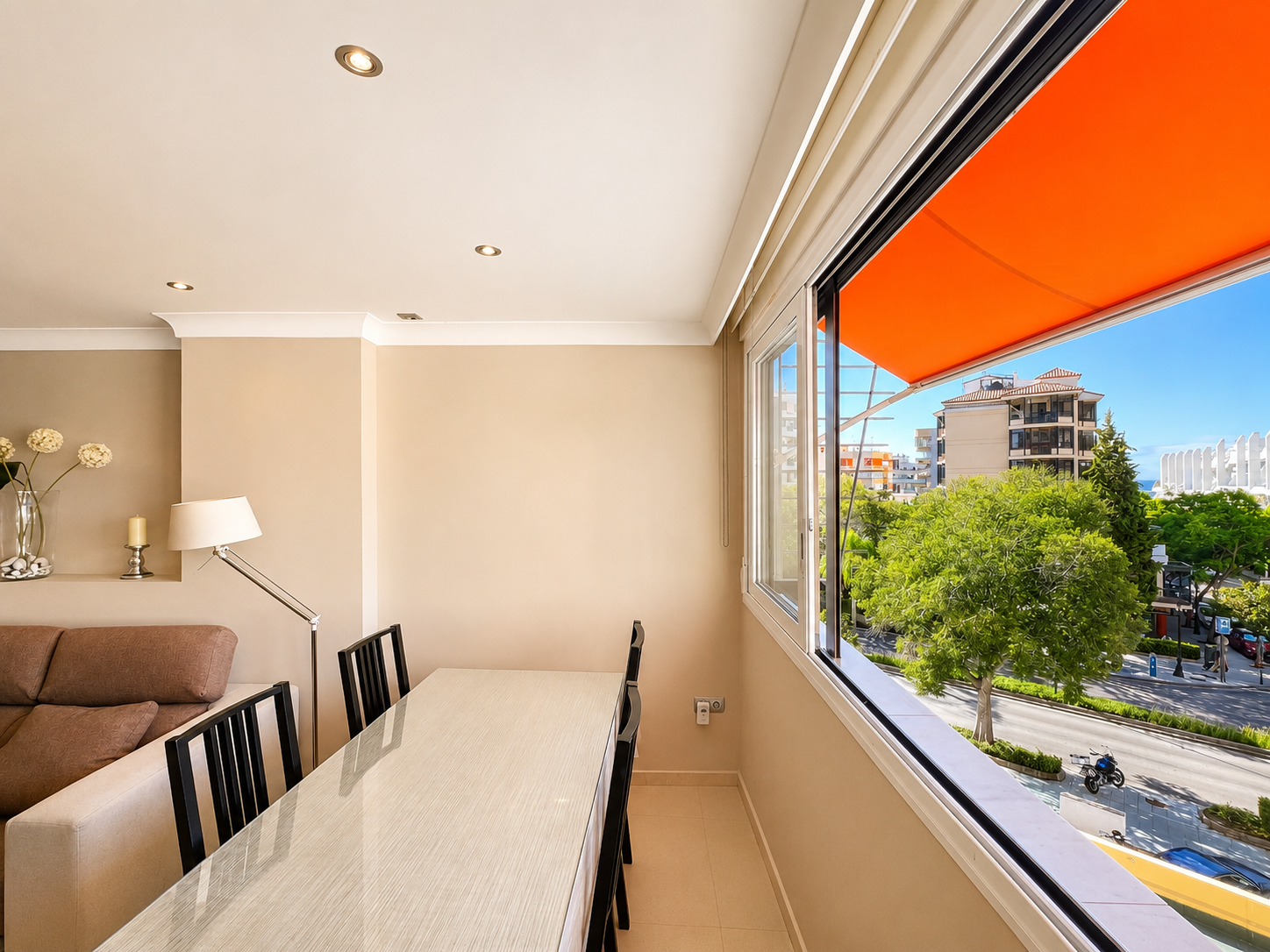 Piso de 2 Dormitorios y 2 Baños en venta en Marbella Centro