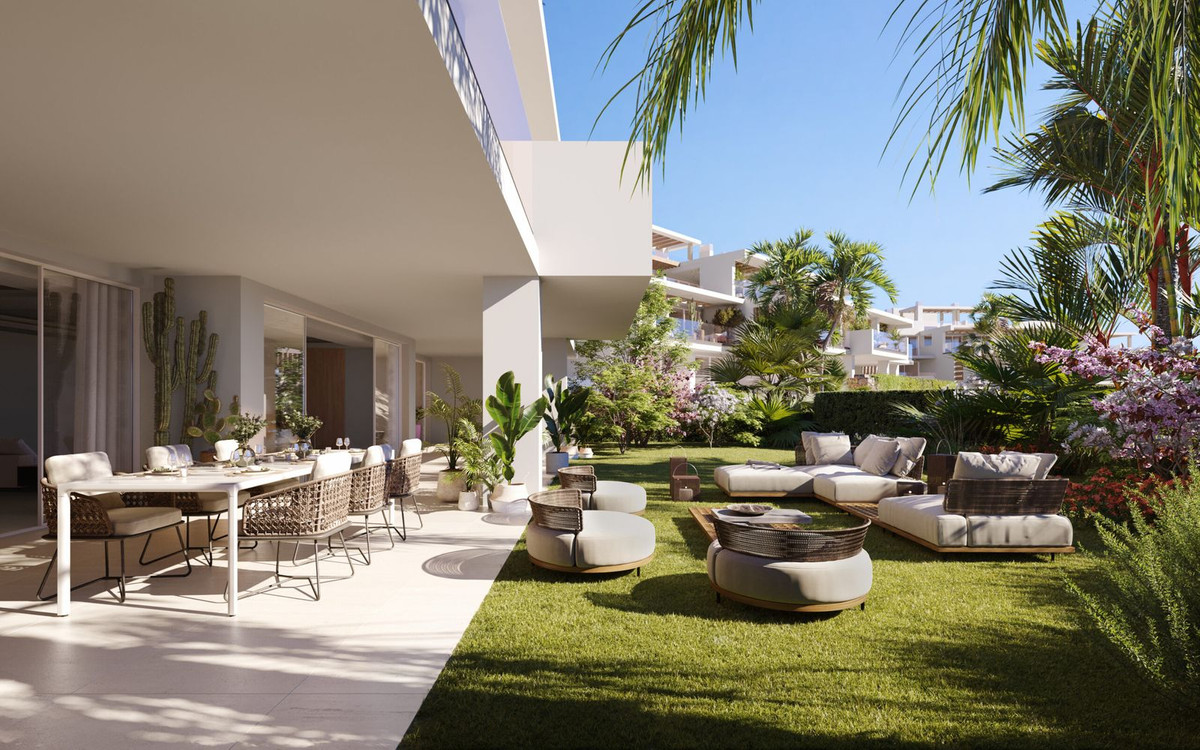 Piso de 4 Dormitorios en venta en Milla de Oro, Marbella