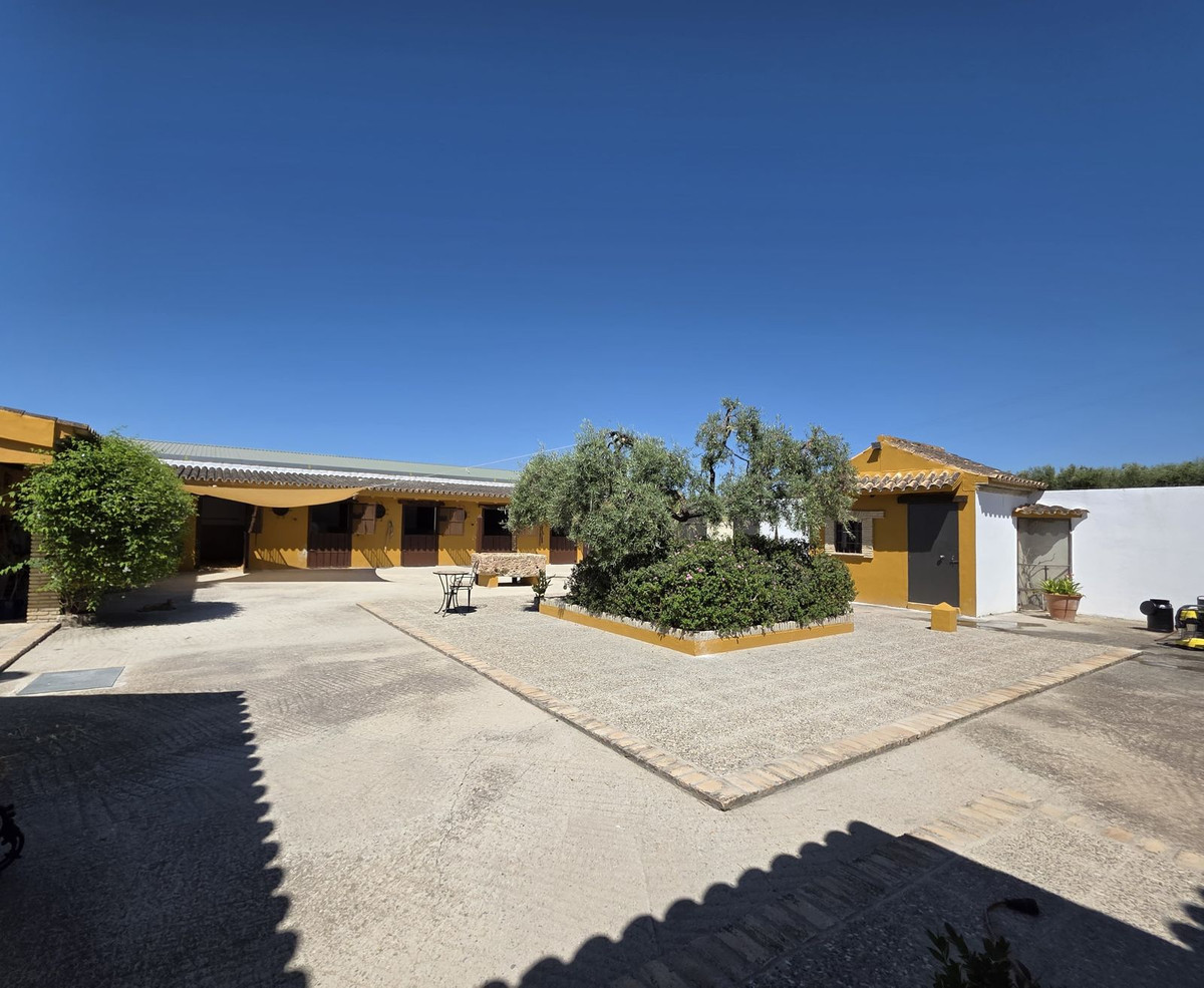 Casa de 4 Dormitorios en venta en Sevilla