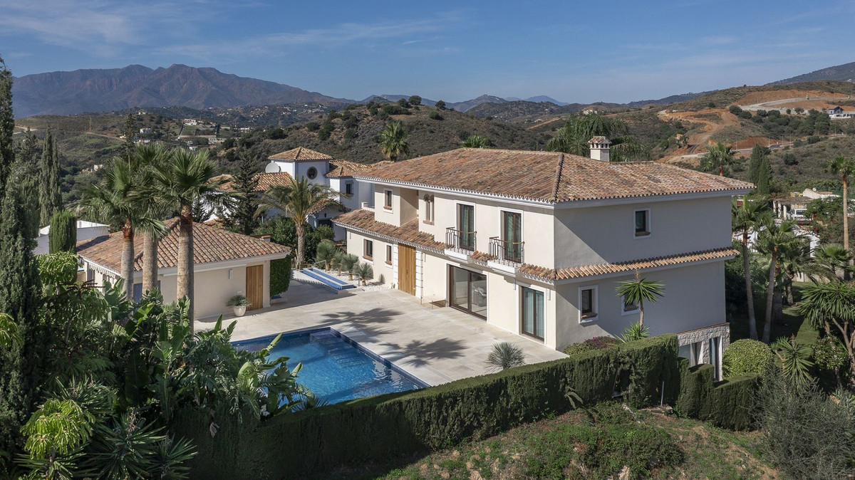 Casa de 6 Dormitorios en venta en Mijas Golf
